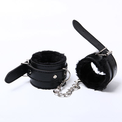 Soft Leather Handcuffs Black (XACP103)