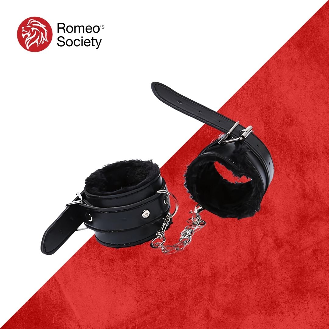 Soft Leather Handcuffs Black (XACP103)